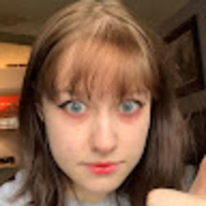 Meet your Posher, Chloe